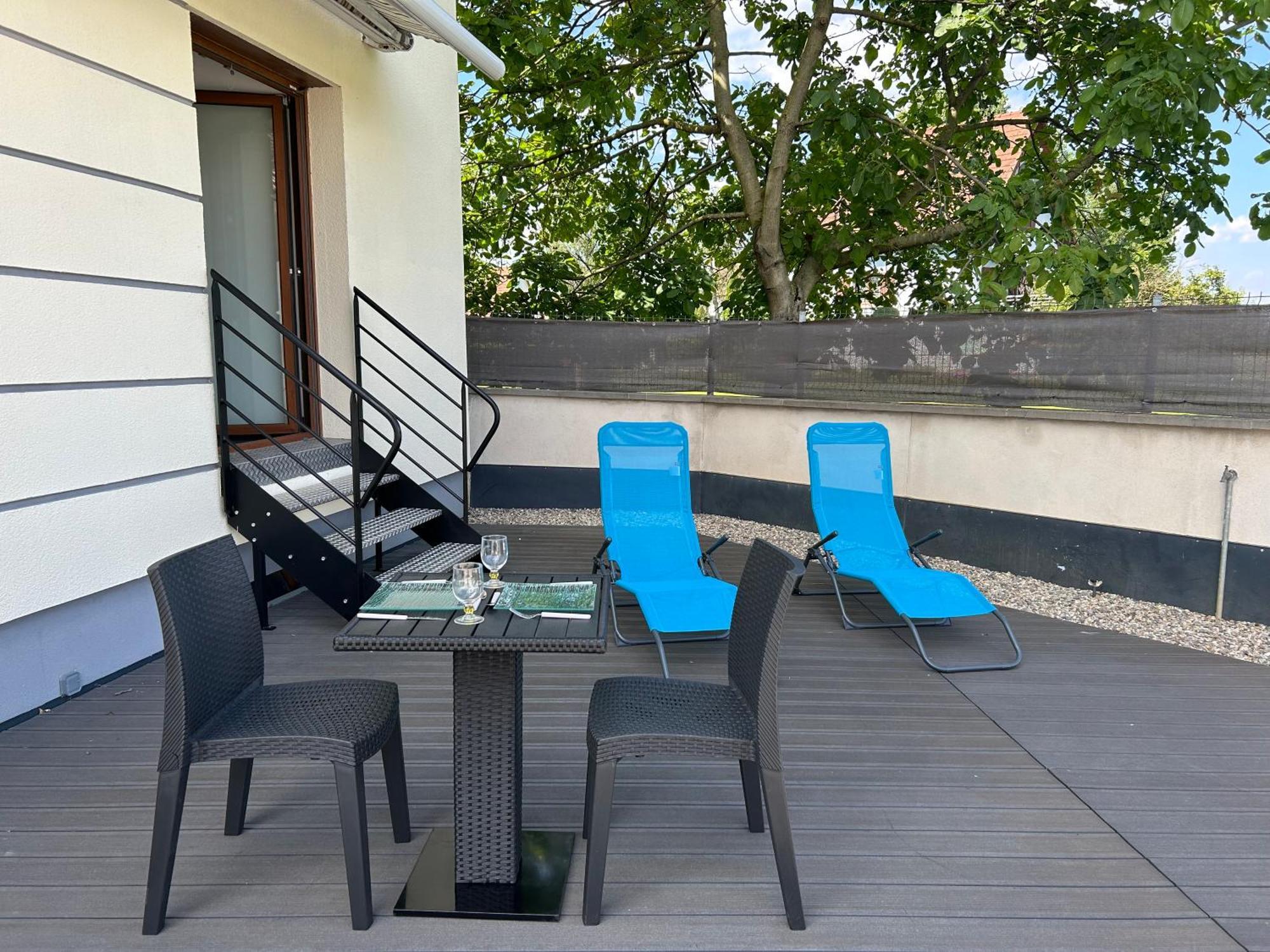 Charmant Studio Avec Terrasse Ebersheim Exteriör bild